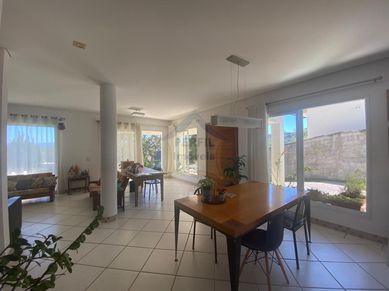 Casa 3 quartos para Venda no bairro Terras de Santa Cruz em Itatiba