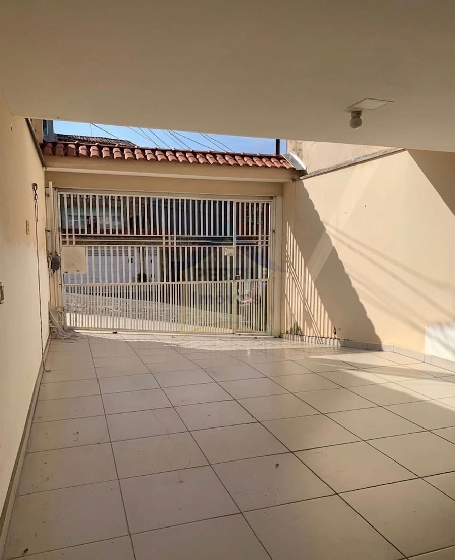 Sobrado 3 quartos para Venda no bairro Jardim Las Vegas em Santo André