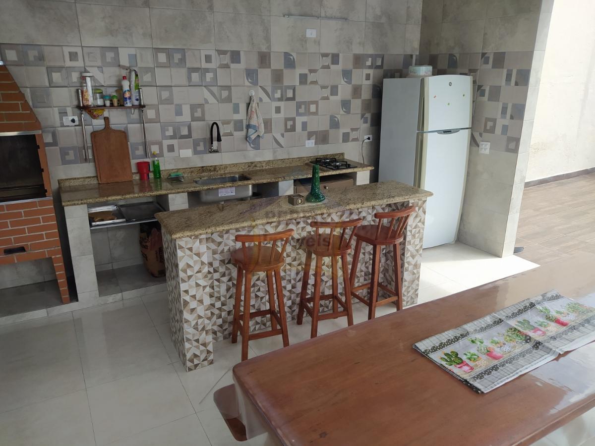 LINDA CASA TÉRREA A VENDA /  VILA SUÍSSA -  RIBEIRÃO PIRES .